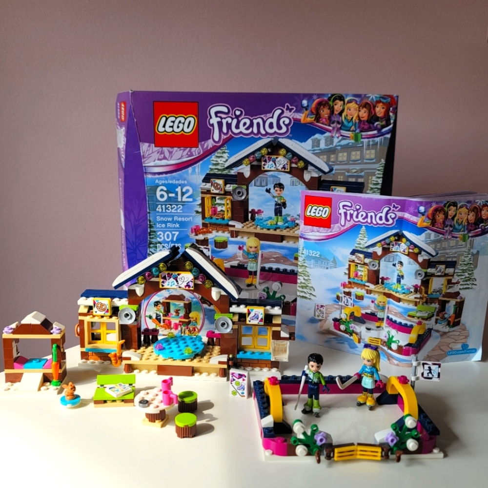 LEGO Friends Snow Resort Ice Rink 41322 Building Kit